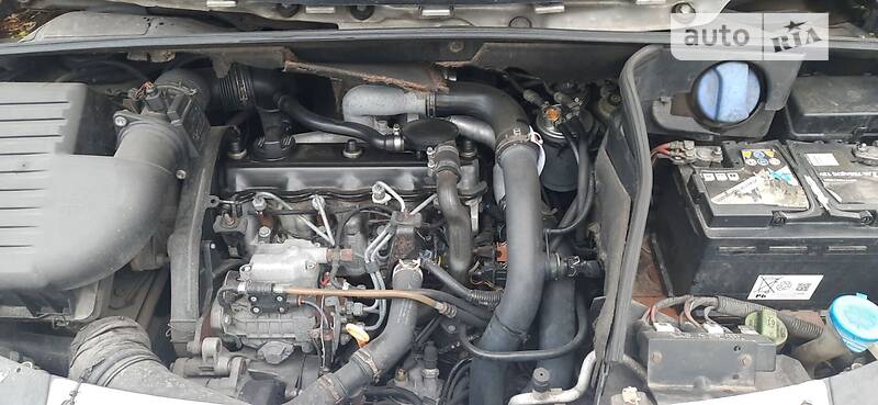 Минивэн Volkswagen Sharan 1997 в Любомле