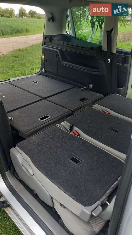 Минивэн Volkswagen Sharan 2011 в Ровно