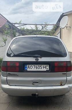 Мінівен Volkswagen Sharan 1999 в Мукачевому