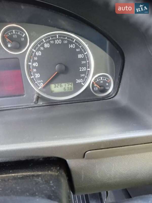 Минивэн Volkswagen Sharan 2002 в Чопе