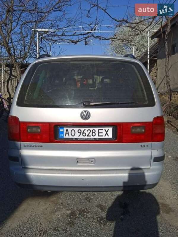 Минивэн Volkswagen Sharan 2002 в Чопе