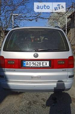 Минивэн Volkswagen Sharan 2002 в Чопе