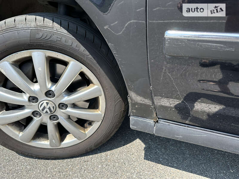 Минивэн Volkswagen Sharan 2007 в Киеве