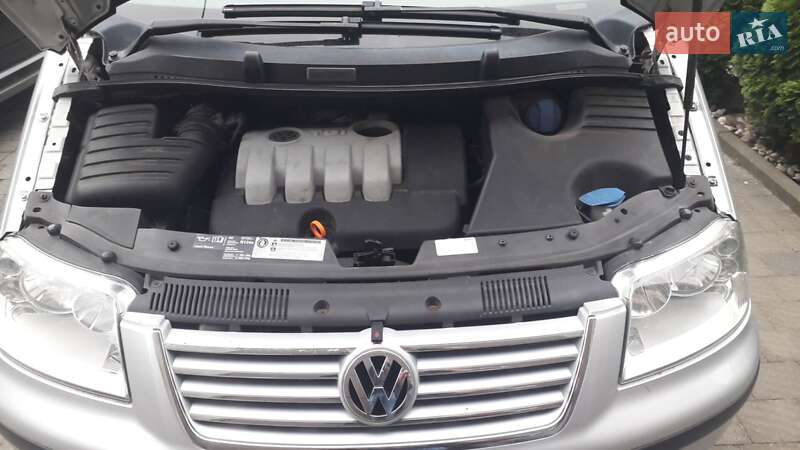 Минивэн Volkswagen Sharan 2009 в Сокале