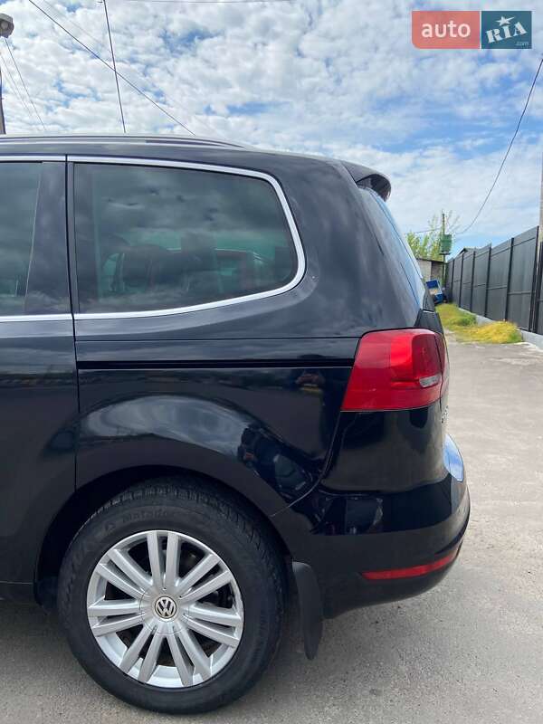 Минивэн Volkswagen Sharan 2011 в Дубно