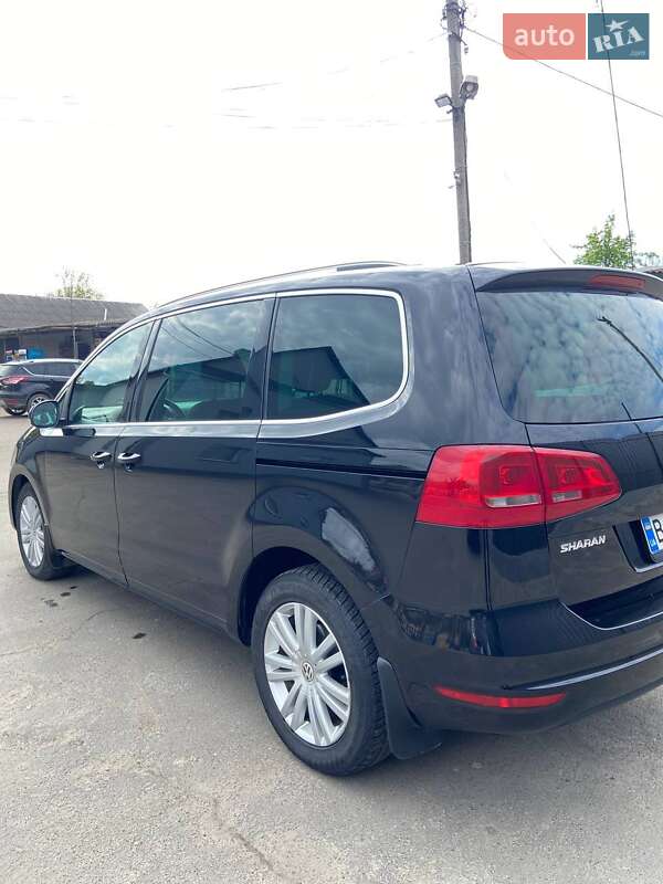Минивэн Volkswagen Sharan 2011 в Дубно