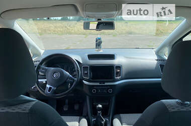 Минивэн Volkswagen Sharan 2011 в Шостке