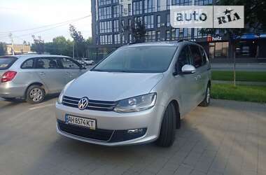 Минивэн Volkswagen Sharan 2015 в Ужгороде