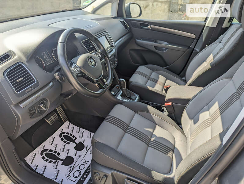 Мінівен Volkswagen Sharan 2016 в Івано-Франківську
