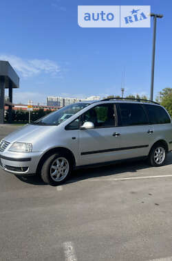 Минивэн Volkswagen Sharan 2005 в 