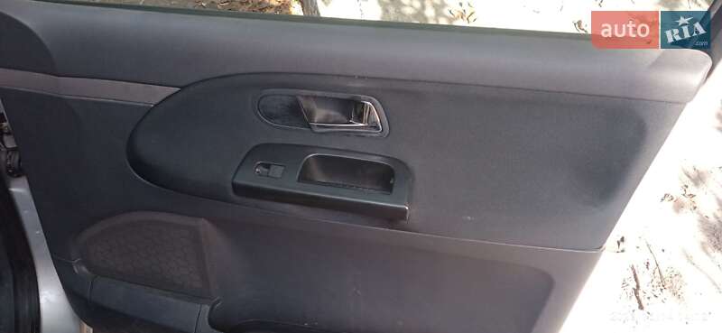 Минивэн Volkswagen Sharan 2001 в Хмельницком