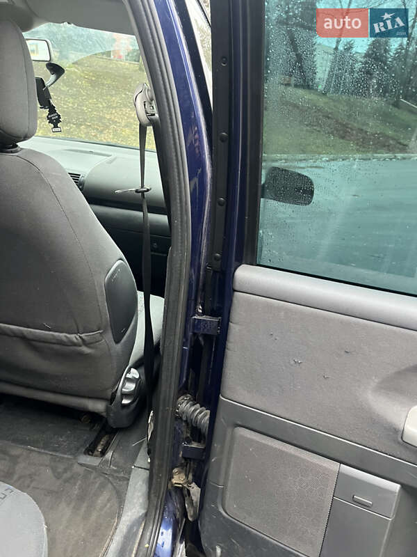 Мінівен Volkswagen Sharan 2003 в Краматорську