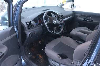 Минивэн Volkswagen Sharan 2002 в Сторожинце