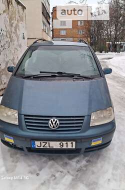 Минивэн Volkswagen Sharan 2000 в Киеве