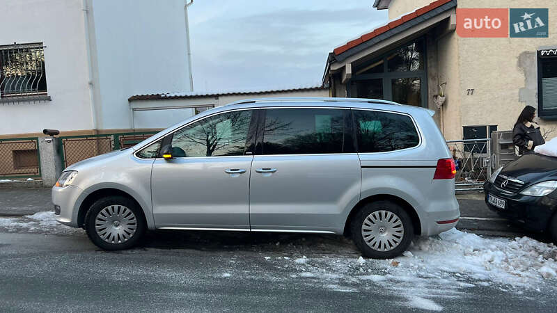 Минивэн Volkswagen Sharan 2011 в Одессе