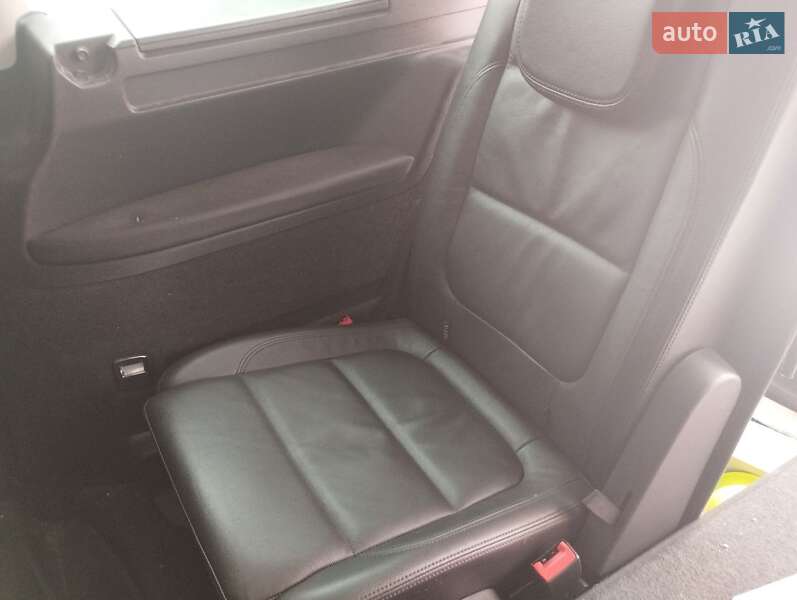 Мінівен Volkswagen Sharan 2012 в Новояворівську