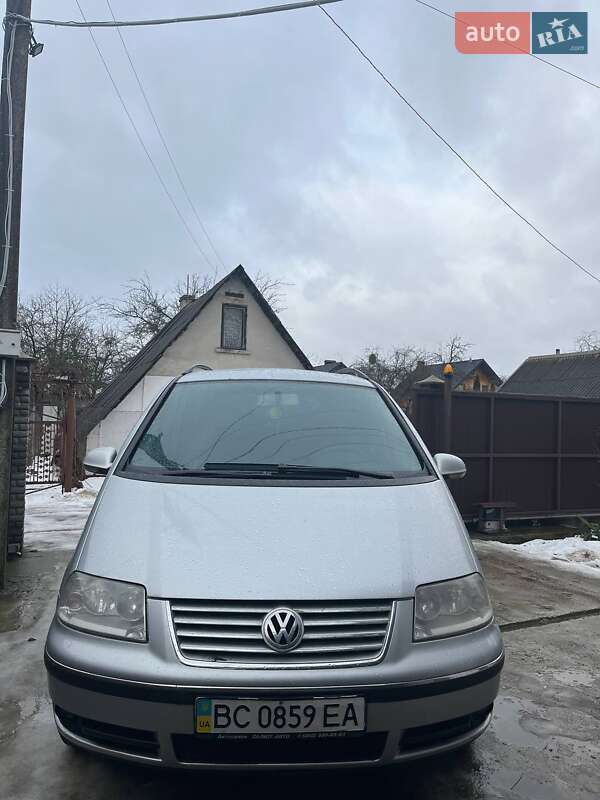 Мінівен Volkswagen Sharan 2005 в Львові