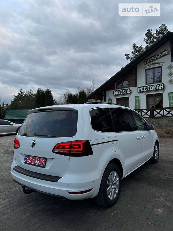 Минивэн Volkswagen Sharan 2019 в Львове