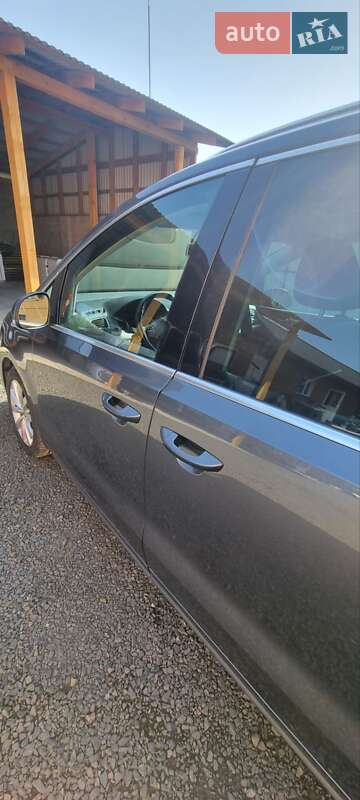 Минивэн Volkswagen Sharan 2011 в Ковеле