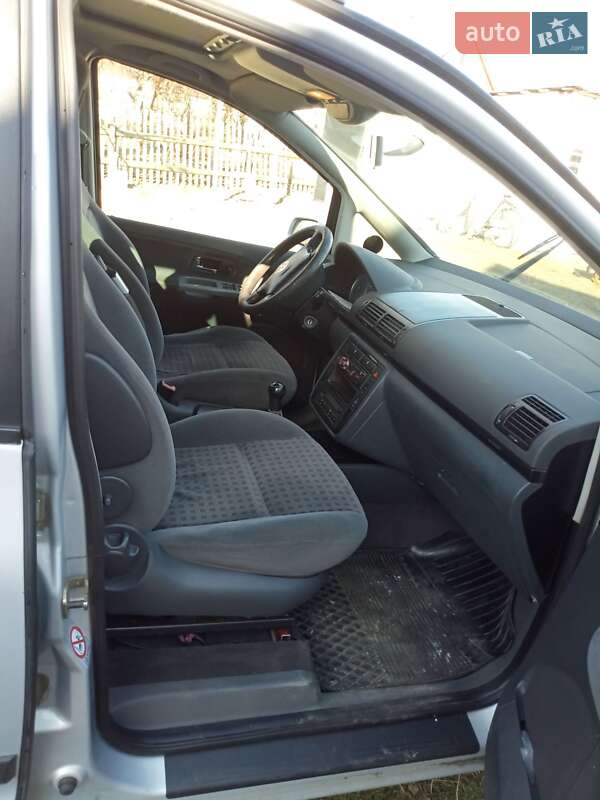 Мінівен Volkswagen Sharan 2001 в Костопілі