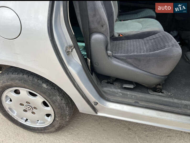 Минивэн Volkswagen Sharan 2000 в Тернополе