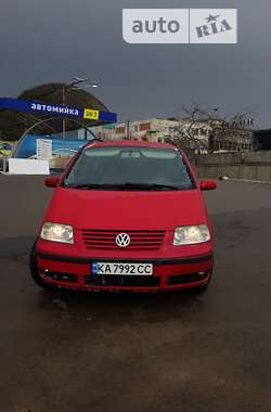 Минивэн Volkswagen Sharan 2002 в Львове