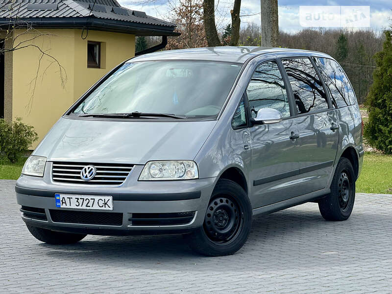 Мінівен Volkswagen Sharan 2004 в Коломиї