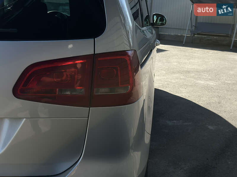 Мінівен Volkswagen Sharan 2013 в Вознесенську
