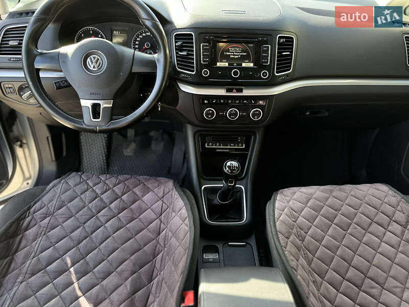 Мінівен Volkswagen Sharan 2013 в Вознесенську
