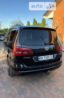 Минивэн Volkswagen Sharan 2010 в Луцке