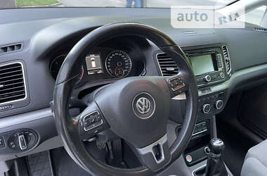 Минивэн Volkswagen Sharan 2013 в Виннице