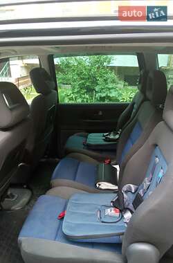 Минивэн Volkswagen Sharan 2005 в Трускавце