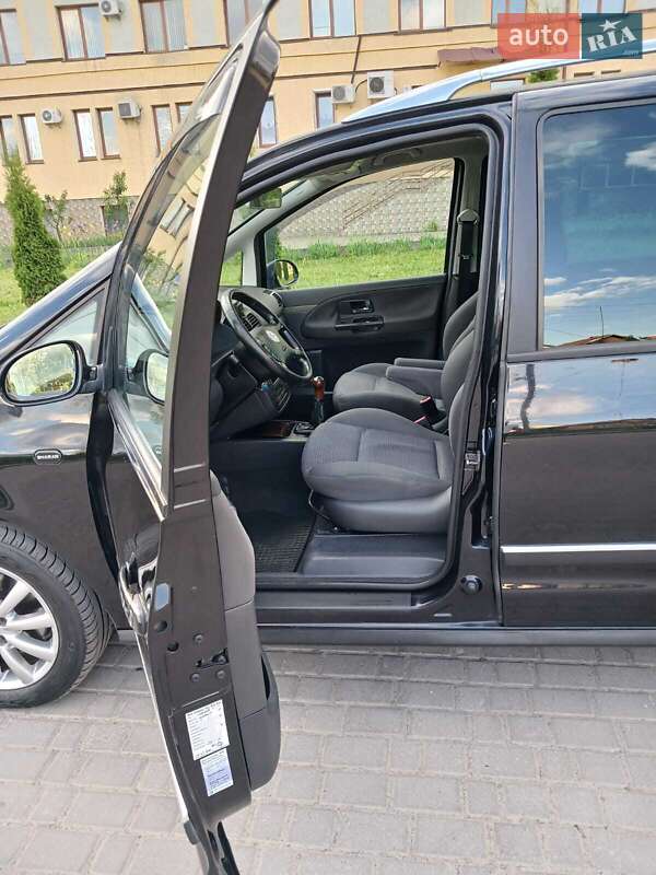 Минивэн Volkswagen Sharan 2008 в Коломые