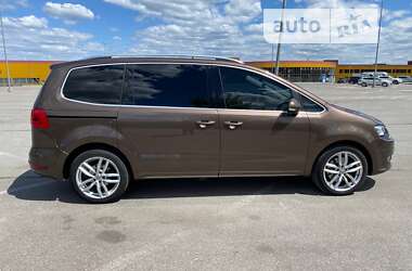 Минивэн Volkswagen Sharan 2012 в Черновцах