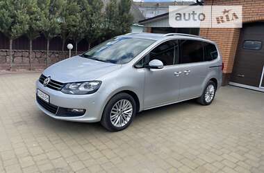 Минивэн Volkswagen Sharan 2015 в Житомире