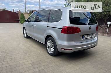 Минивэн Volkswagen Sharan 2015 в Житомире