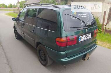 Минивэн Volkswagen Sharan 1999 в Стрые