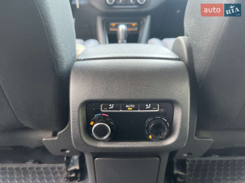 Мінівен Volkswagen Sharan 2011 в Києві