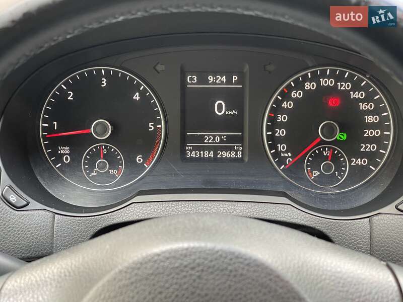 Мінівен Volkswagen Sharan 2011 в Києві