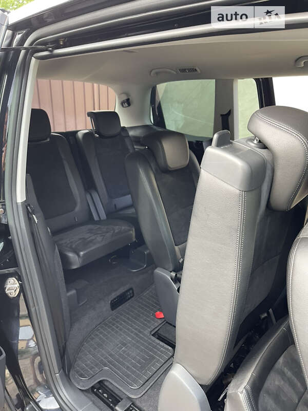 Минивэн Volkswagen Sharan 2015 в Киеве фото 13 Минивэн Volkswagen Sharan 2015 в Киеве