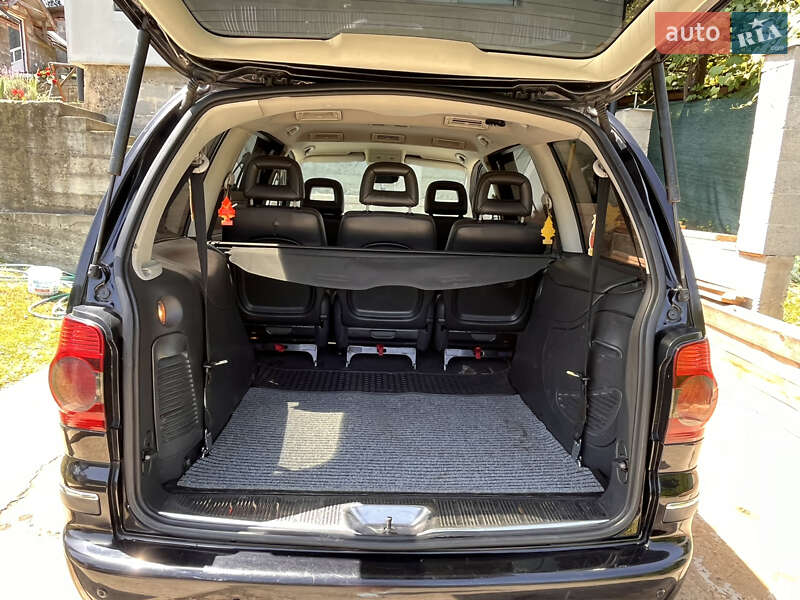 Минивэн Volkswagen Sharan 2008 в Великом Раковце