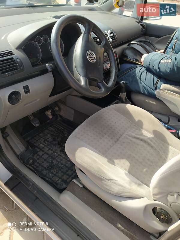 Минивэн Volkswagen Sharan 2002 в Хмельницком