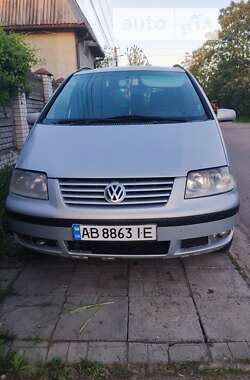 Минивэн Volkswagen Sharan 2000 в Киеве