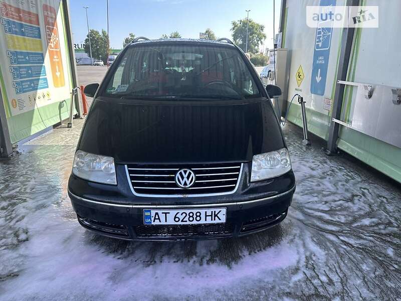 Минивэн Volkswagen Sharan 2008 в 