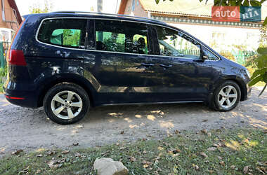 Минивэн Volkswagen Sharan 2011 в 