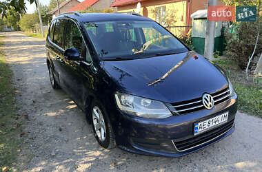 Минивэн Volkswagen Sharan 2011 в 