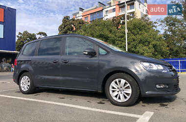 Минивэн Volkswagen Sharan 2012 в 