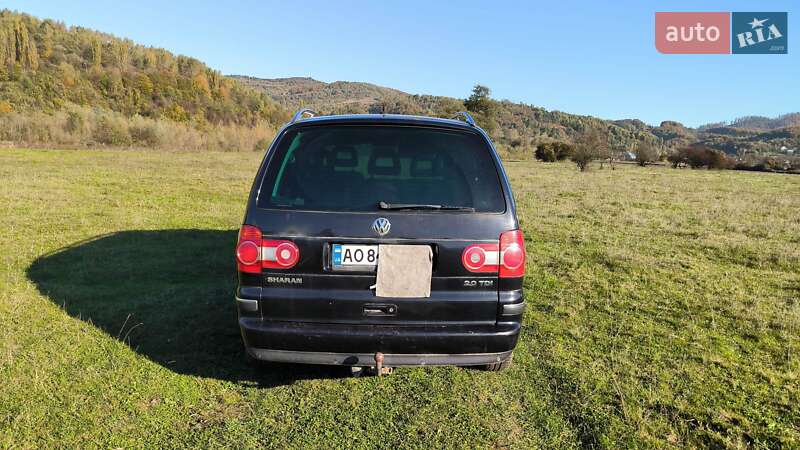 Минивэн Volkswagen Sharan 2006 в Хусте