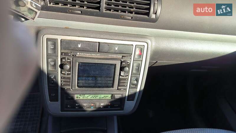 Минивэн Volkswagen Sharan 2006 в Хусте