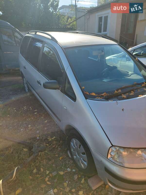 Мінівен Volkswagen Sharan 2000 в Черкасах